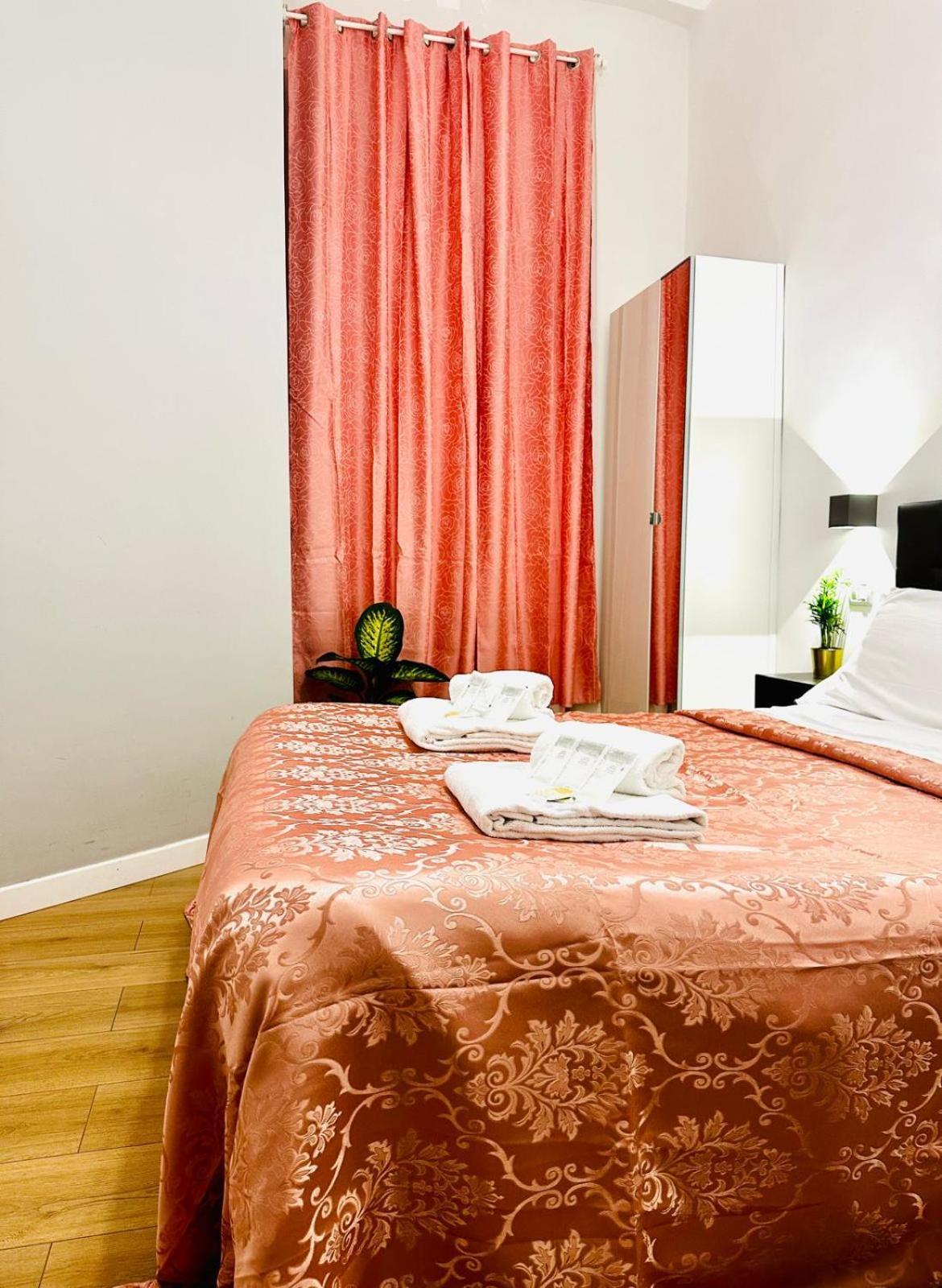 Rome Holiday Guesthouse Pensión Roma