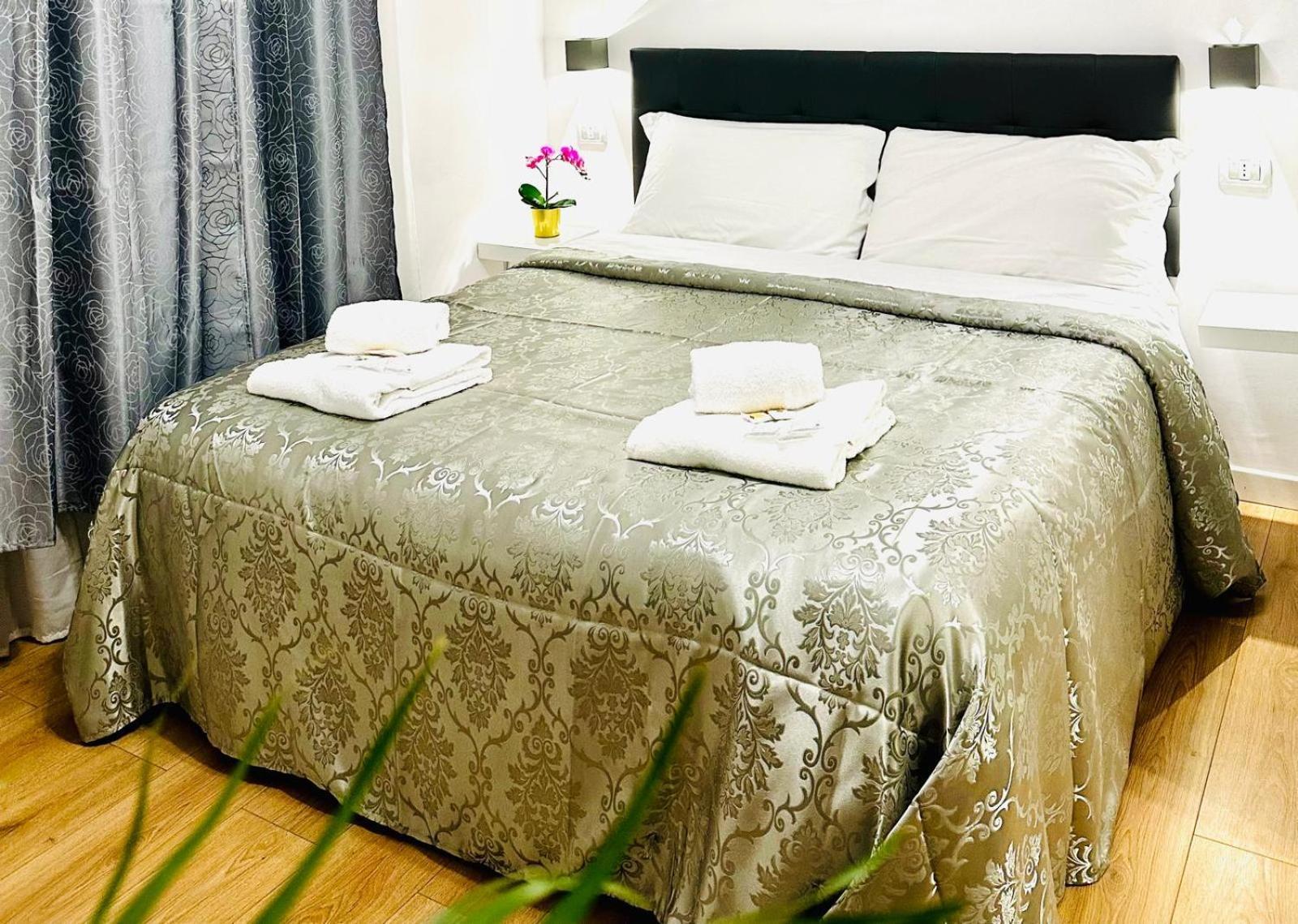 Casa de hóspedes Rome Holiday Guesthouse *