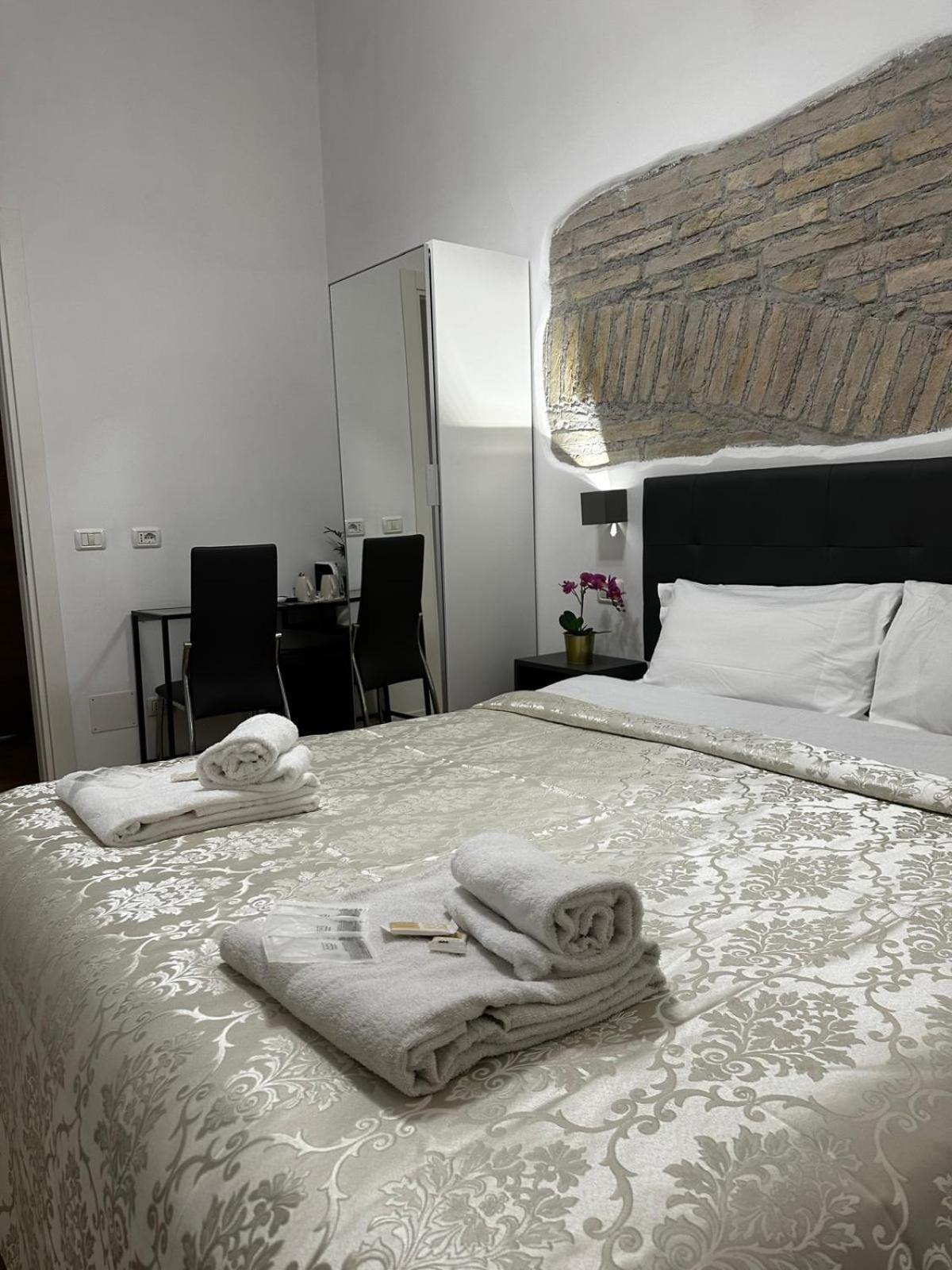 Rome Holiday Guesthouse * Roma